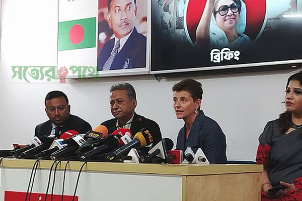 বাংলাদেশের জন্য নির্বাচনের আগে অত্যন্ত গুরুত্বপূর্ণ মুহূর্ত।